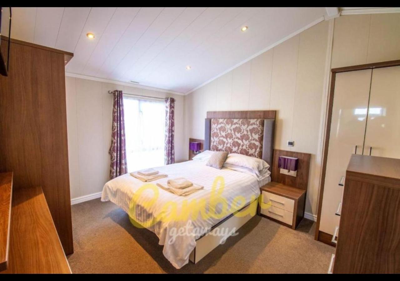 Mp768 - Camber Sands Holiday Park - Huge Lodge - Small Dog Friendly - Sleeps 8 Exterior photo