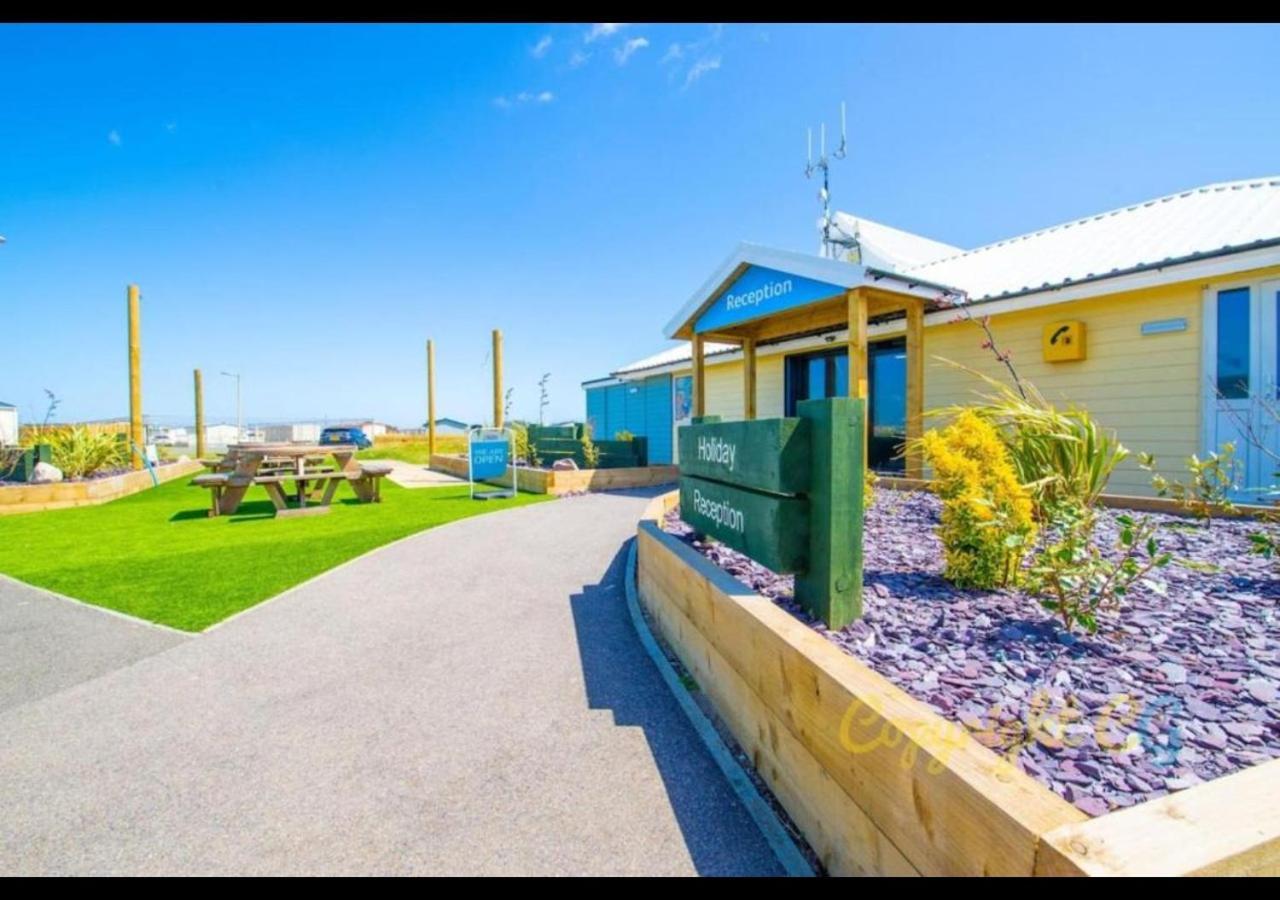 Mp768 - Camber Sands Holiday Park - Huge Lodge - Small Dog Friendly - Sleeps 8 Exterior photo