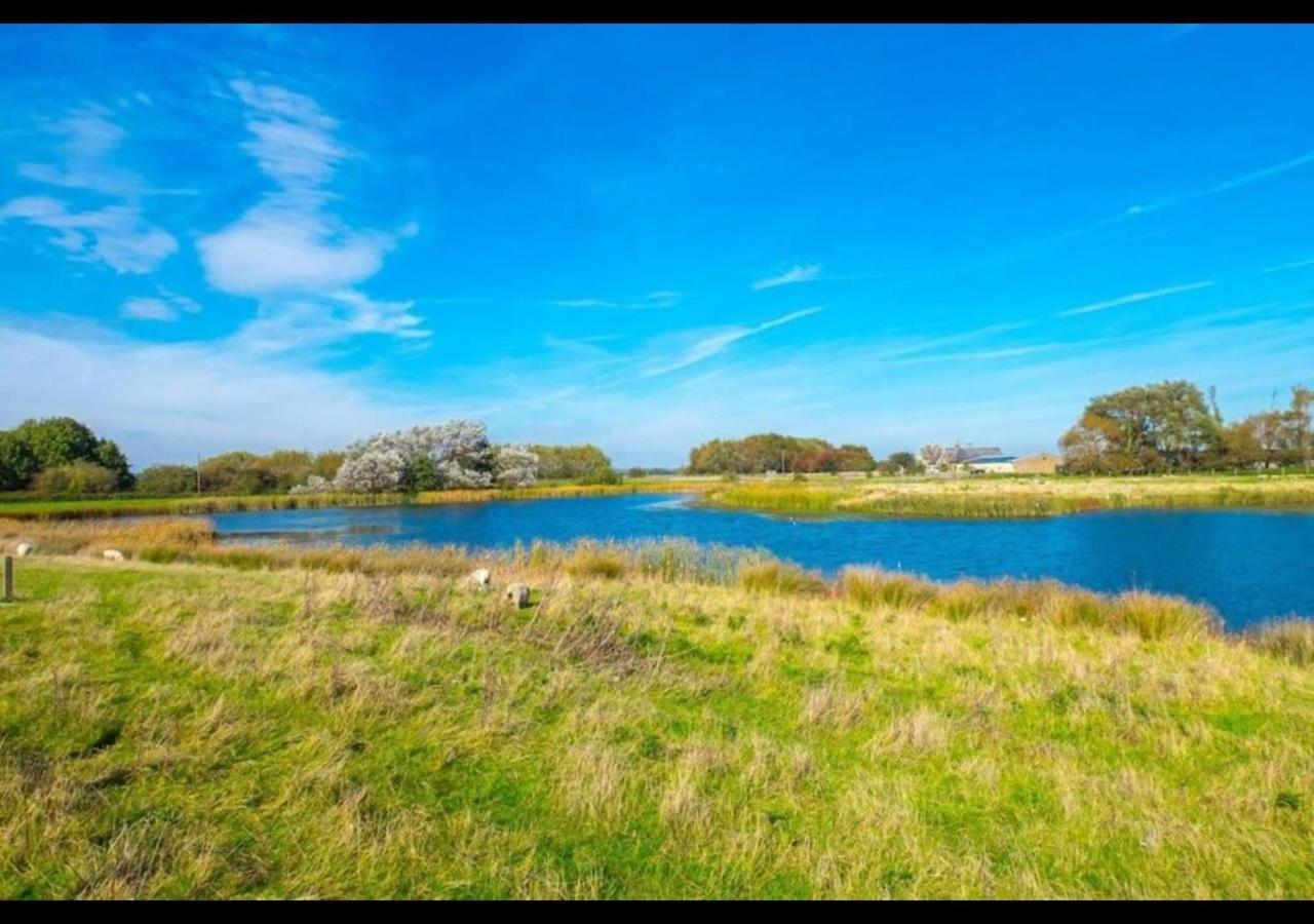Mp768 - Camber Sands Holiday Park - Huge Lodge - Small Dog Friendly - Sleeps 8 Exterior photo